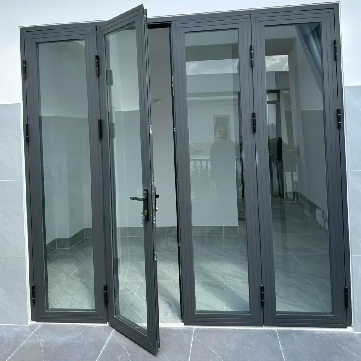 Cửa nhôm kính phường Bách Quang