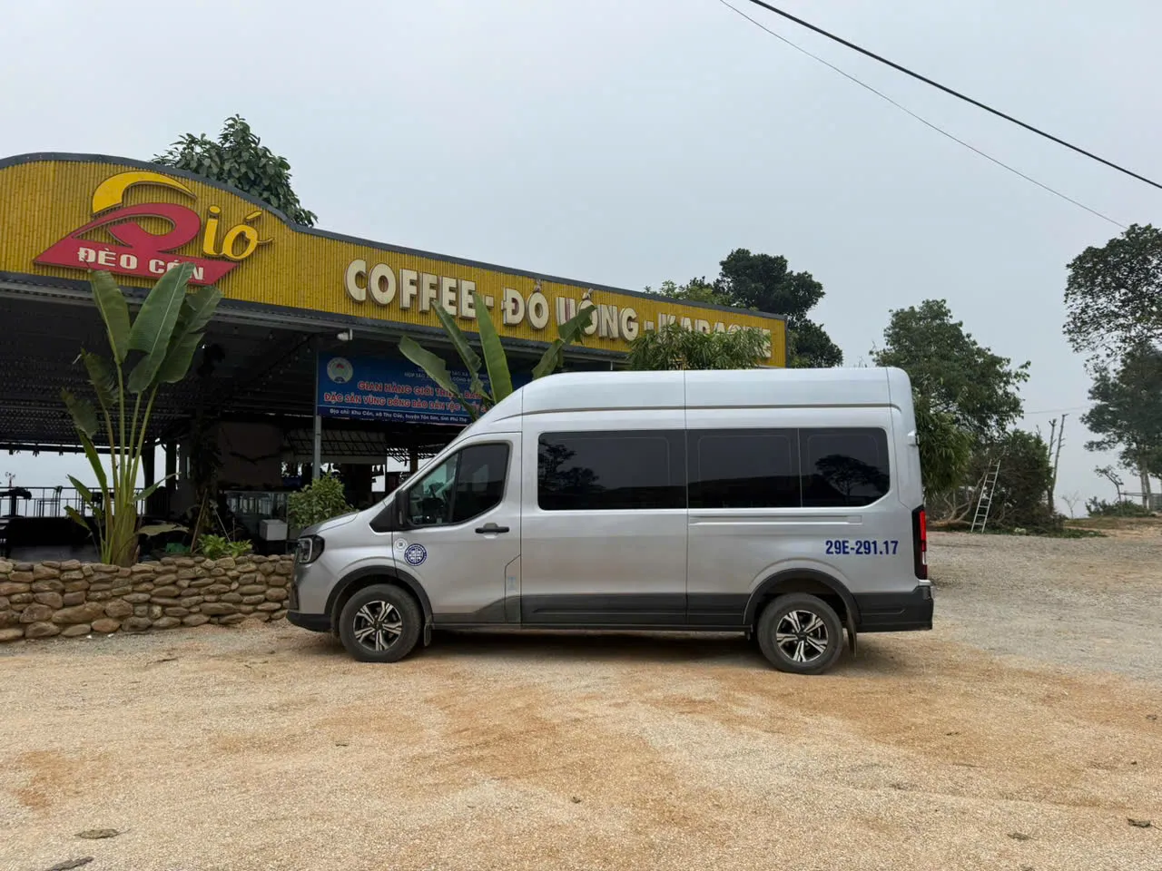 Bảng giá xe 16 chỗ Thái Nguyên đi Hà Nội 2026