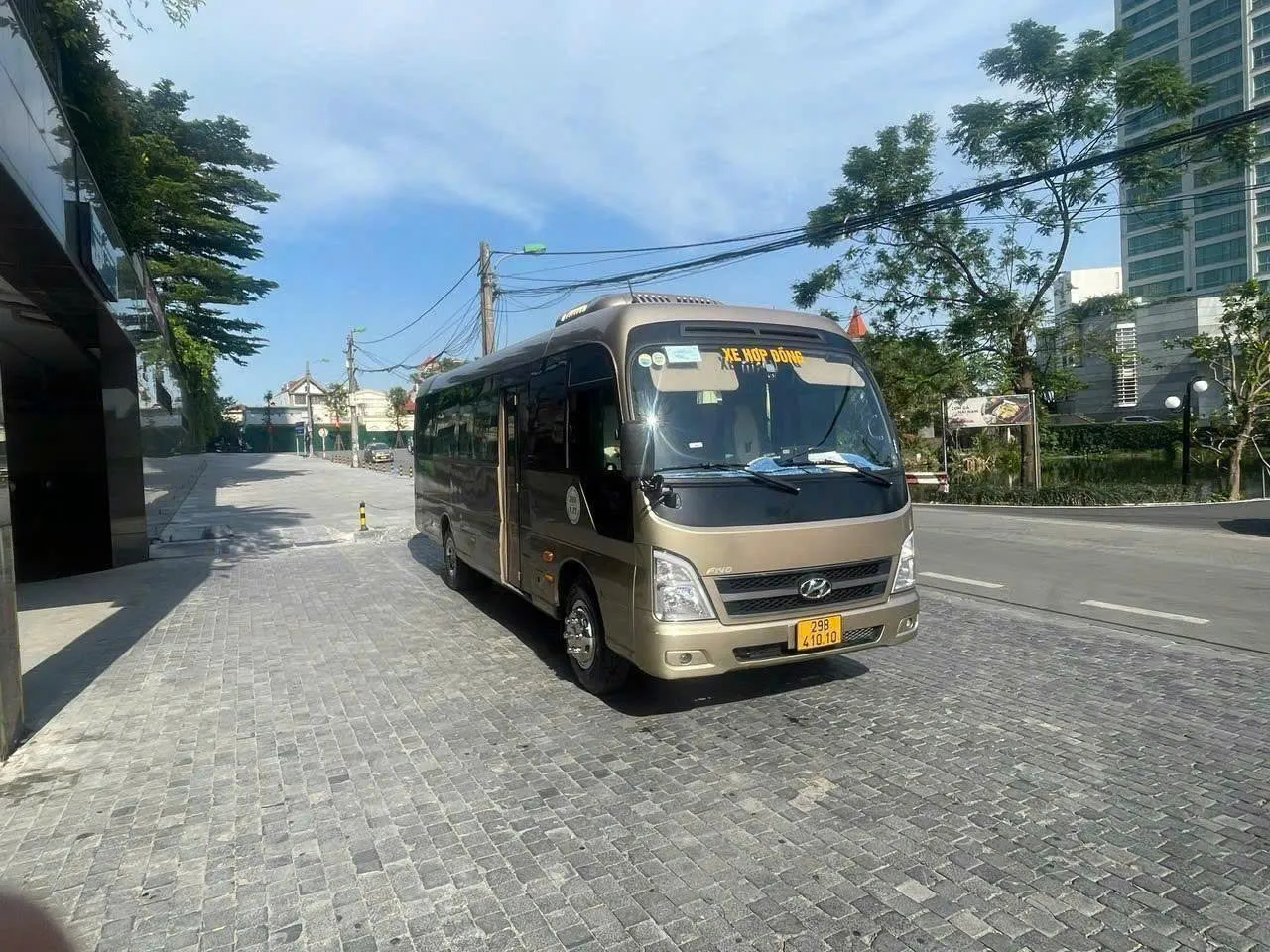 Báo giá thuê xe 29 chỗ Thái Nguyên đi Sầm Sơn Báo giá thuê xe 29 chỗ Thái Nguyên đi Sầm Sơn
